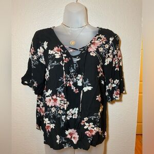 American outfitters flowy floral top